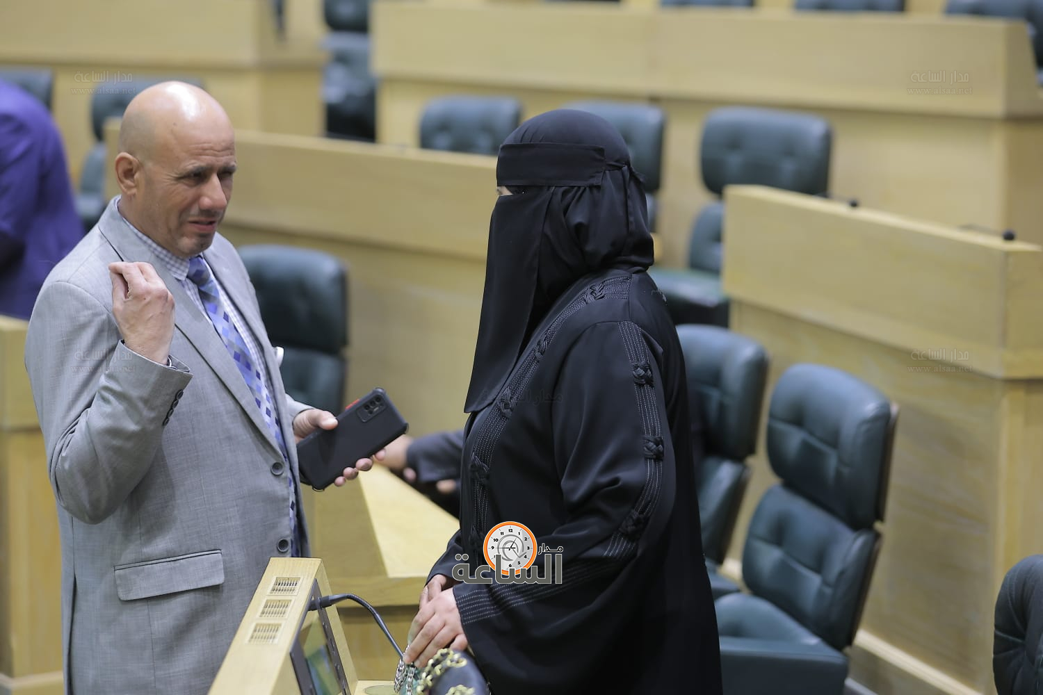 Madar Al-Saa Images 0.8861082883108682