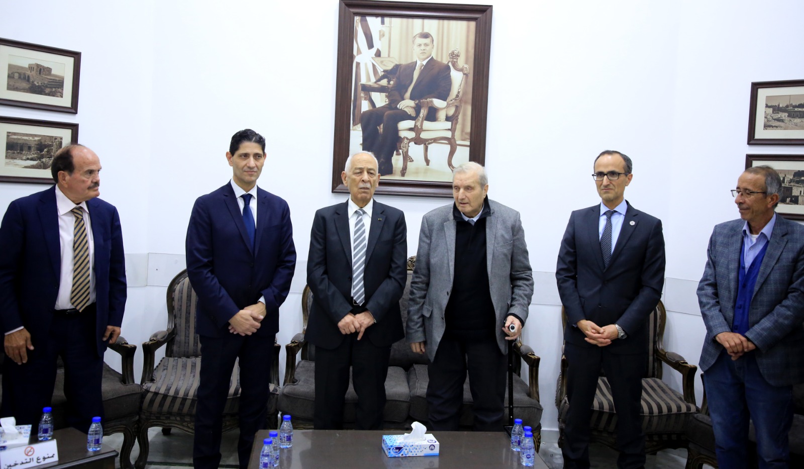 Madar Al-Saa Images 0.3697190600845981