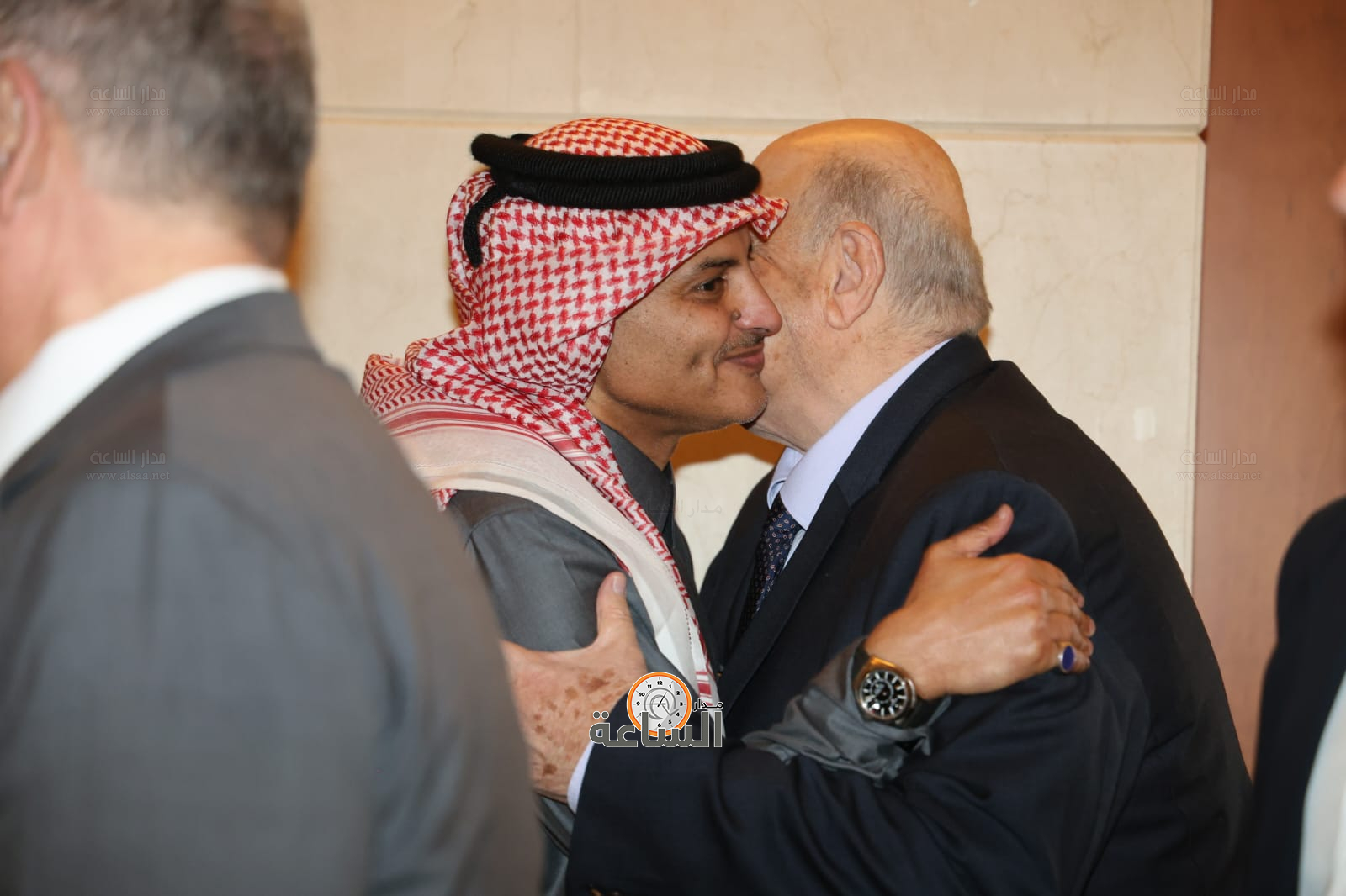 Madar Al-Saa Images 0.6825410731080912