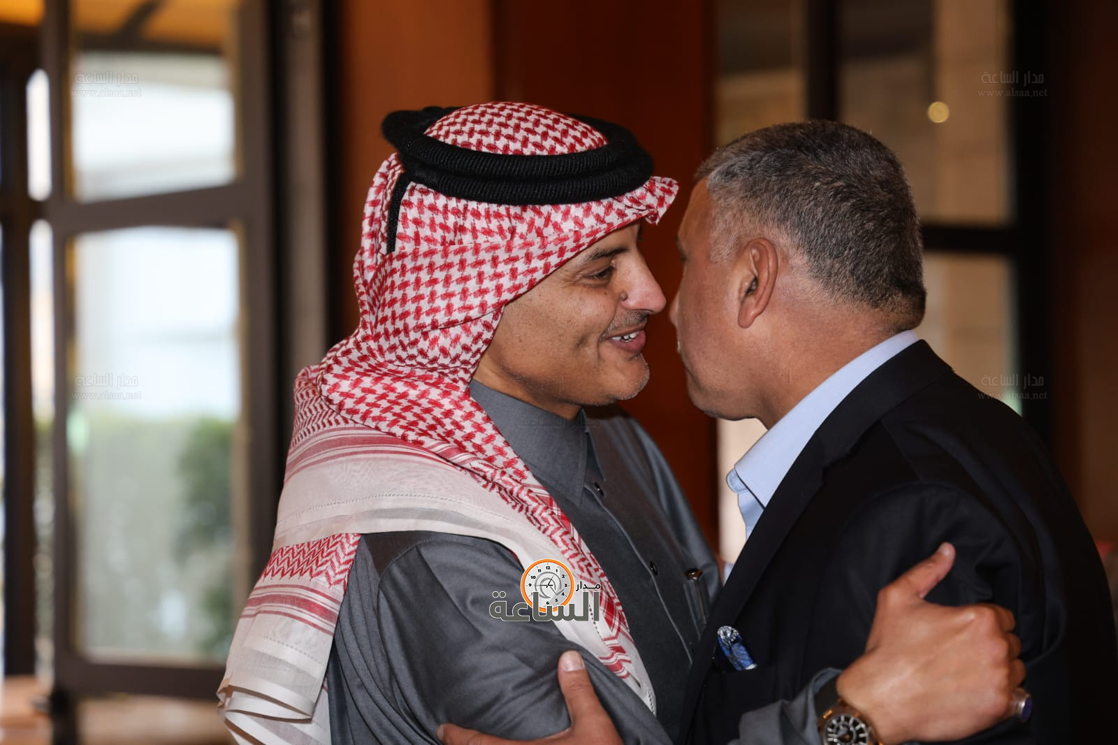 Madar Al-Saa Images 0.3690069255406867