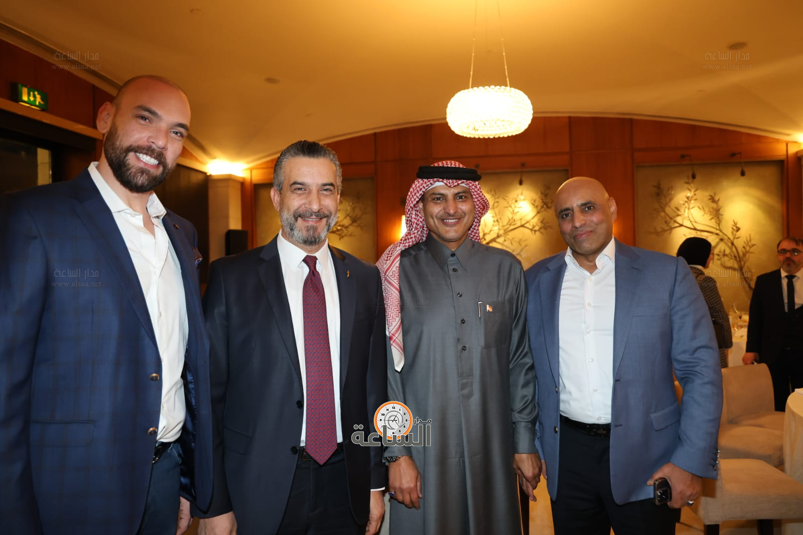 Madar Al-Saa Images 0.6180986141868496