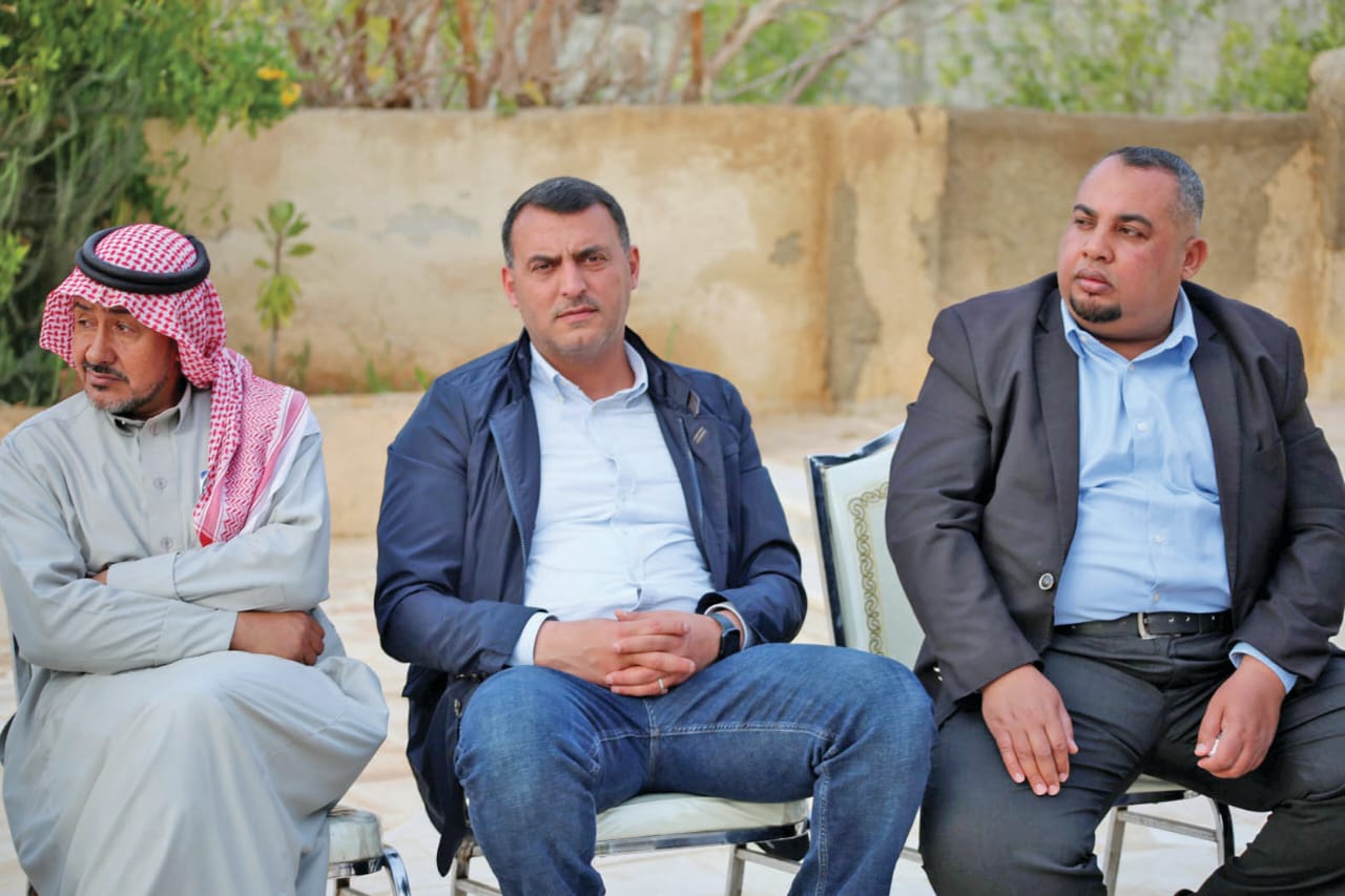 Madar Al-Saa Images 0.7977069472786098