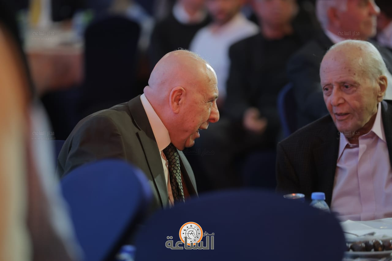 Madar Al-Saa Images 0.0969863800252575