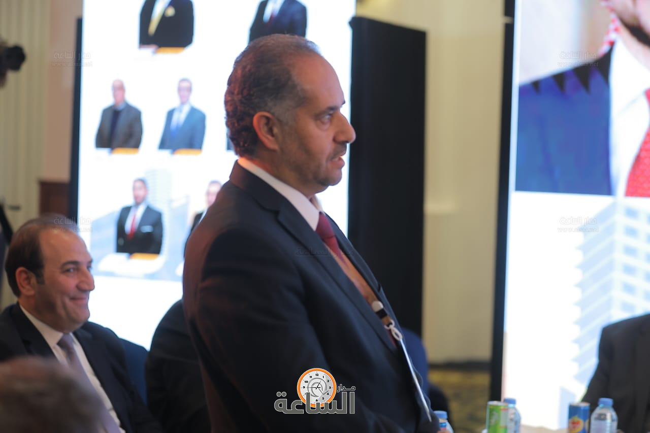 Madar Al-Saa Images 0.5007687439636319