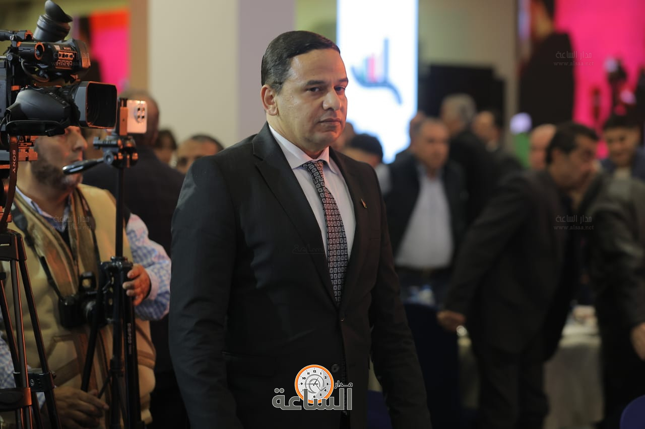 Madar Al-Saa Images 0.8999422735444673