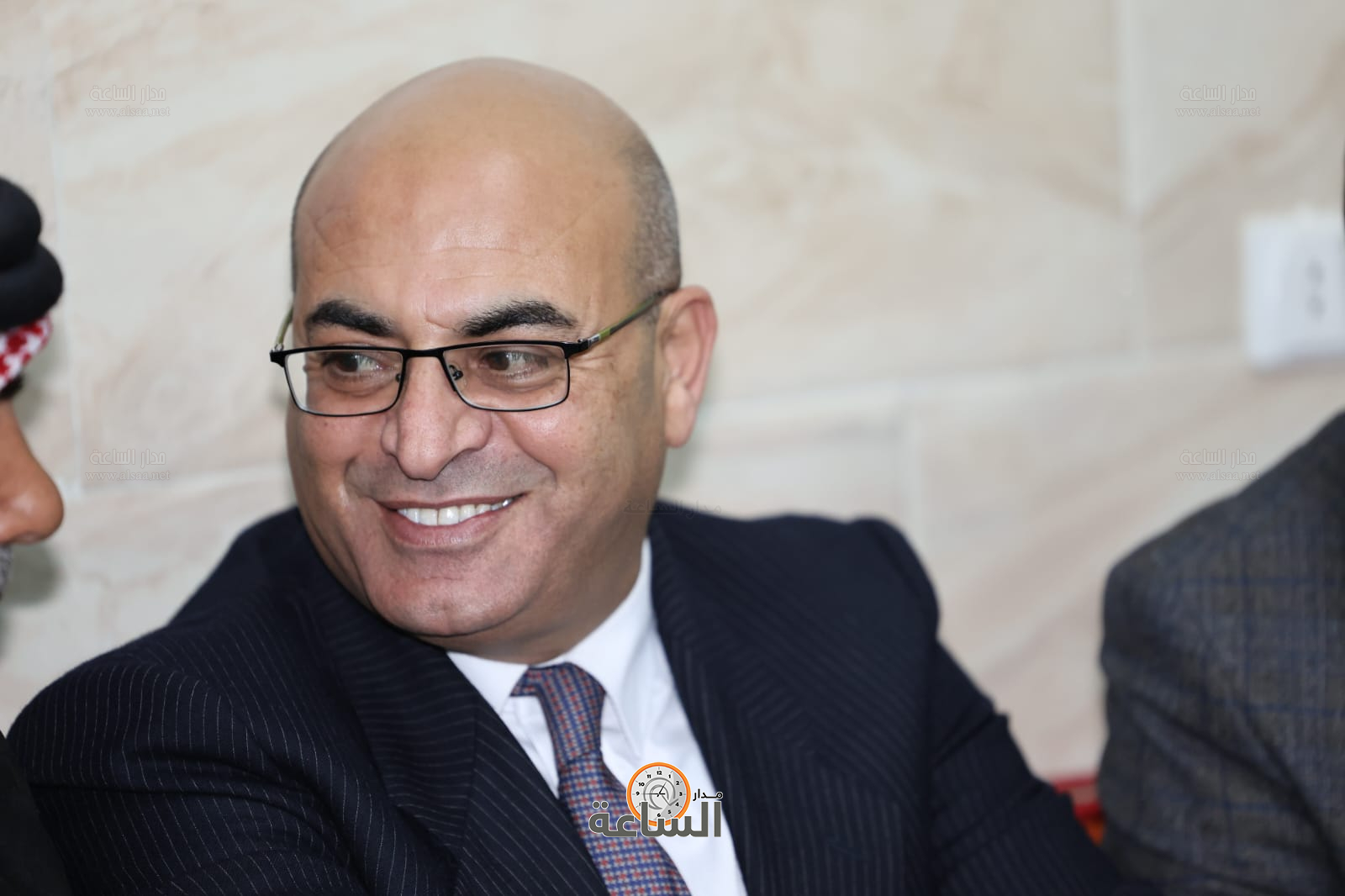 Madar Al-Saa Images 0.46935159872572174