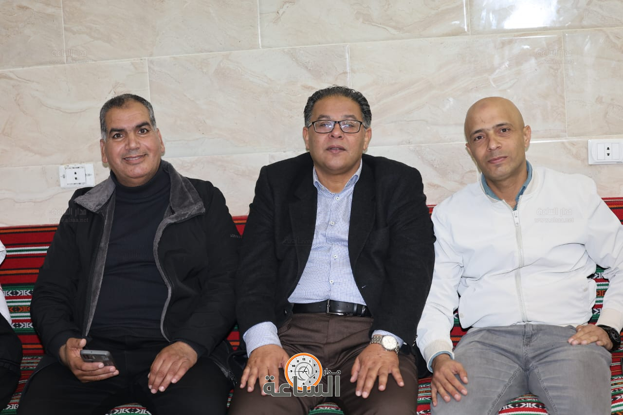 Madar Al-Saa Images 0.9055419363068749