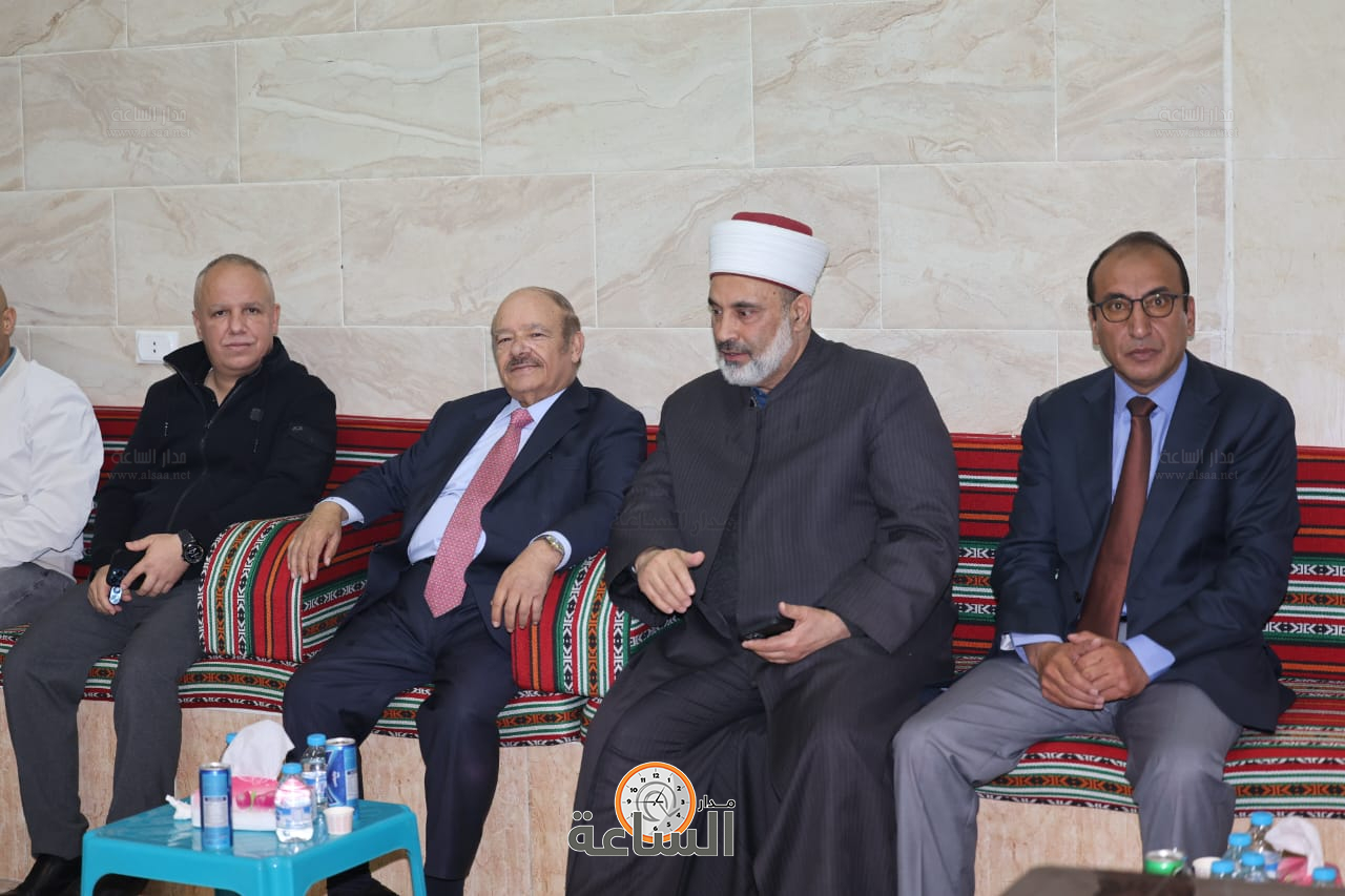 Madar Al-Saa Images 0.2604131857909904