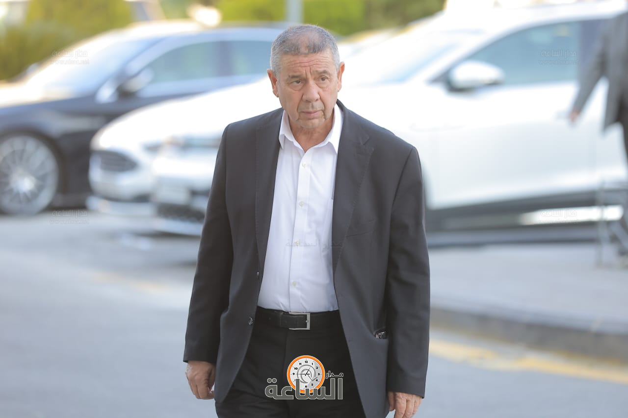 Madar Al-Saa Images 0.9002799695779038