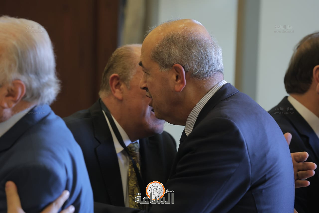 Madar Al-Saa Images 0.230779638169621