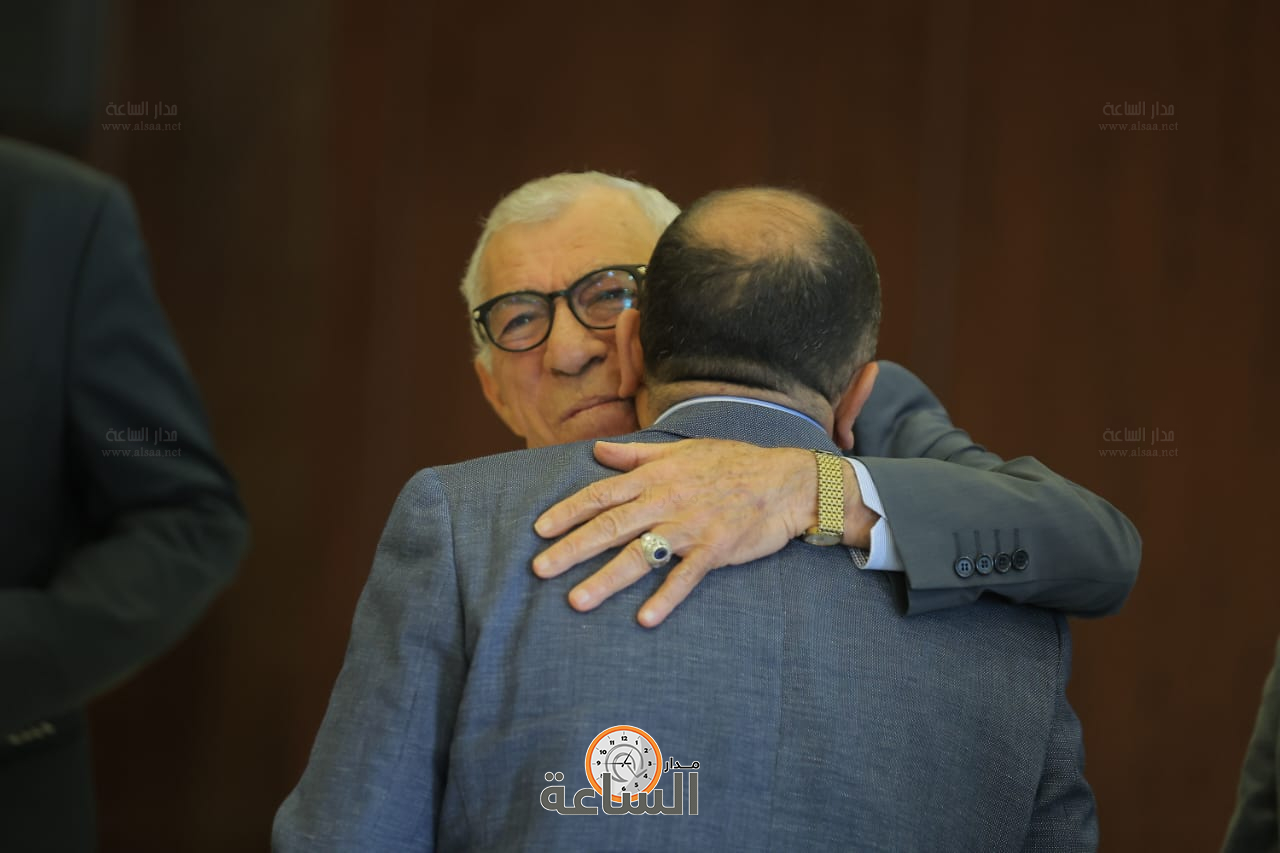 Madar Al-Saa Images 0.14734572328872786