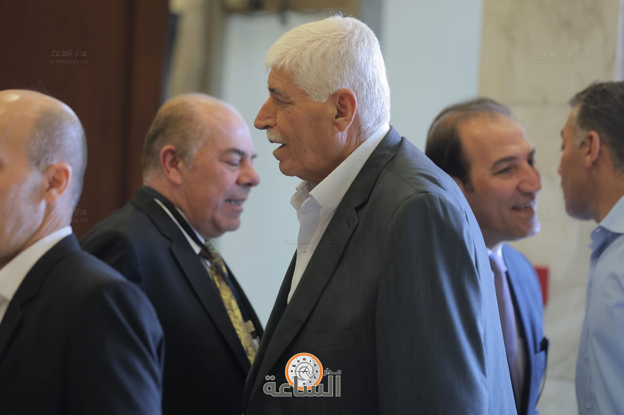 Madar Al-Saa Images 0.08265020862360228