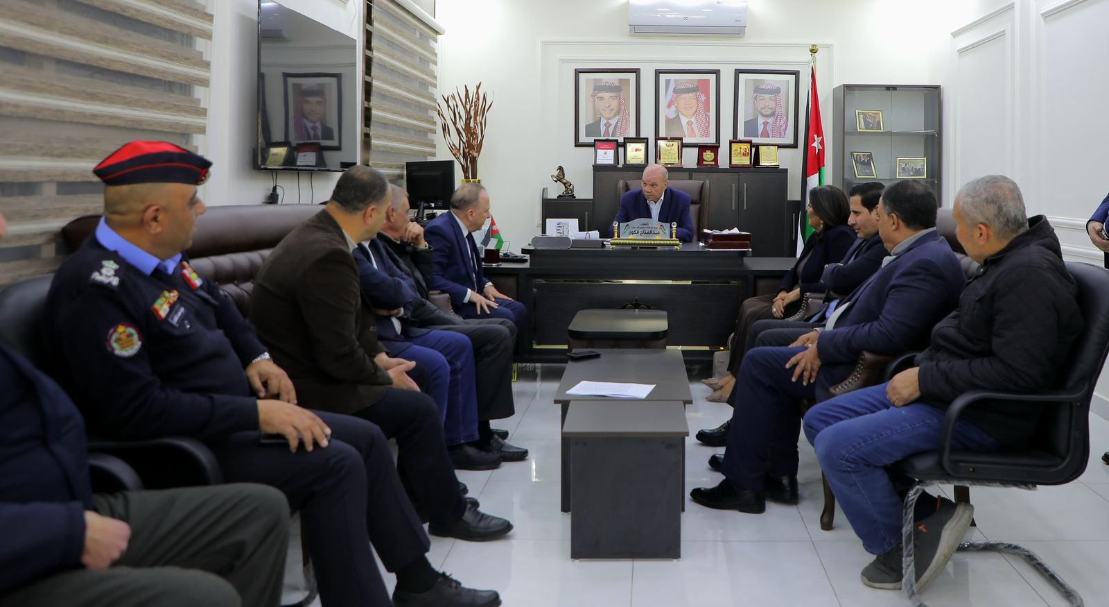 Madar Al-Saa Images 0.9430240008844997