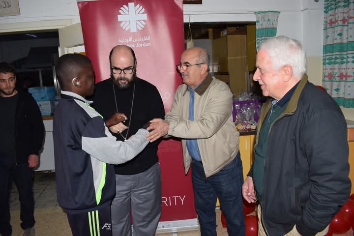 Madar Al-Saa Images 0.8310269263000816