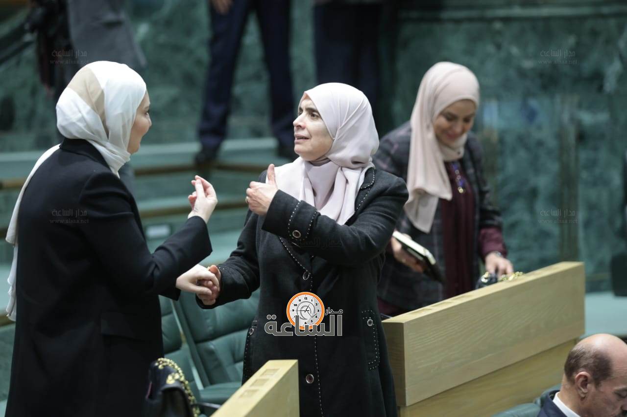 Madar Al-Saa Images 0.014853819699936599