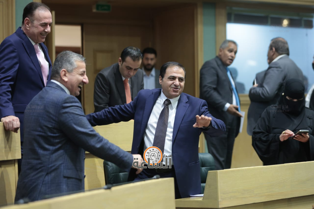 Madar Al-Saa Images 0.9659467226492893