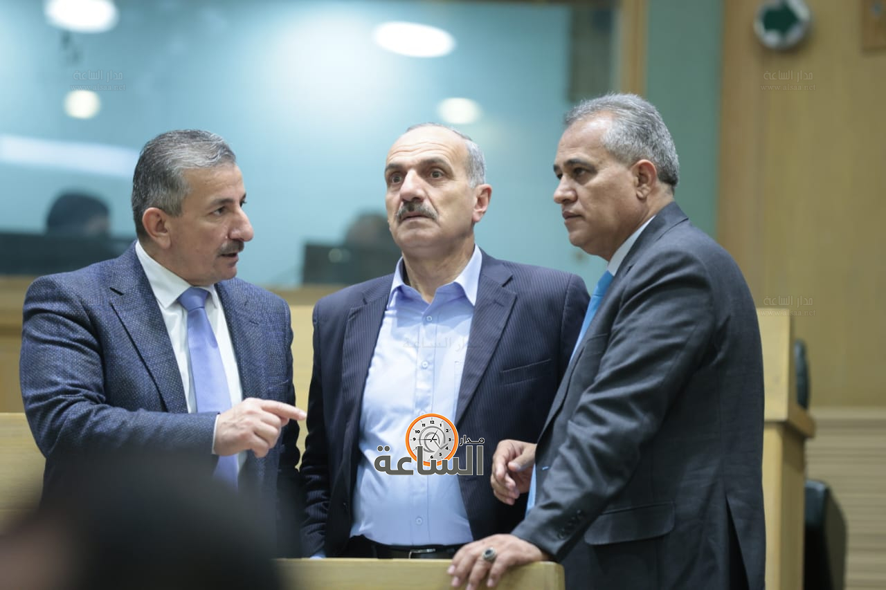 Madar Al-Saa Images 0.34095459103583714