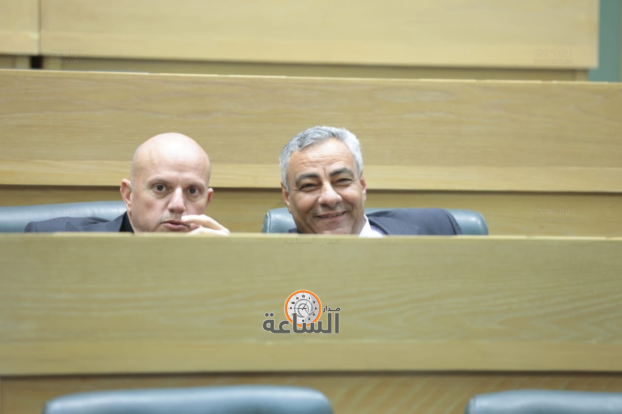 Madar Al-Saa Images 0.6456479405017037