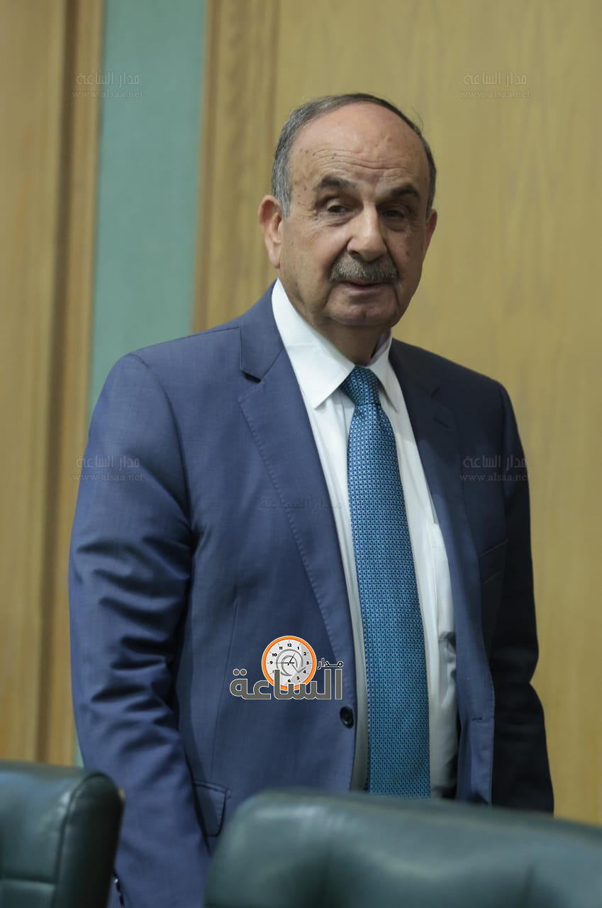 Madar Al-Saa Images 0.9948474666124456