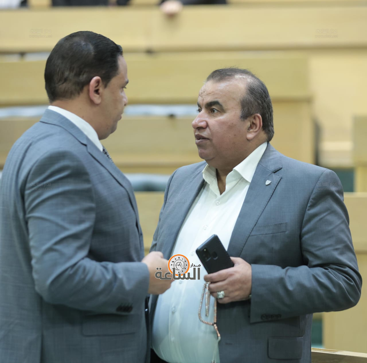 Madar Al-Saa Images 0.8336614514996463