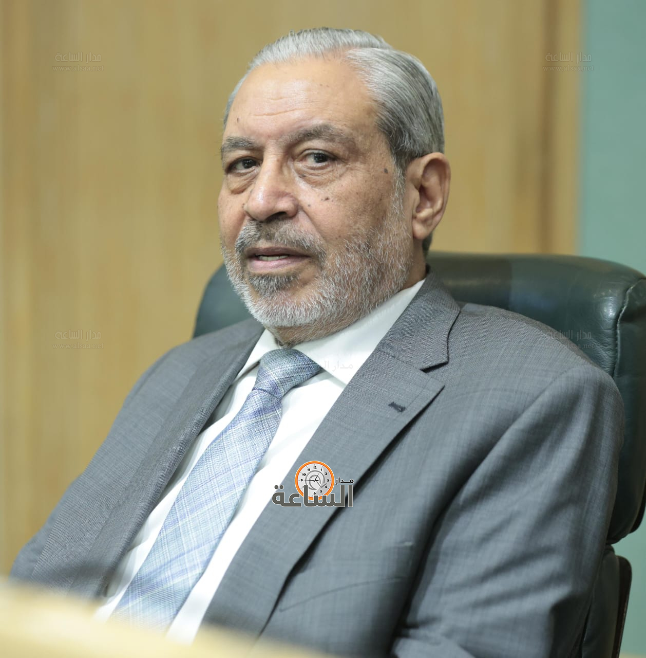 Madar Al-Saa Images 0.7017646870434666