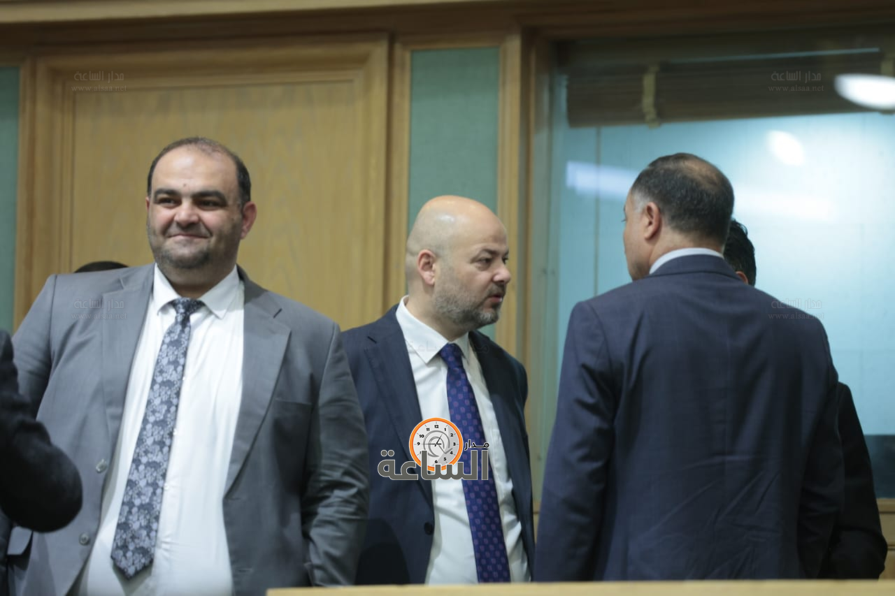 Madar Al-Saa Images 0.2632665586150469