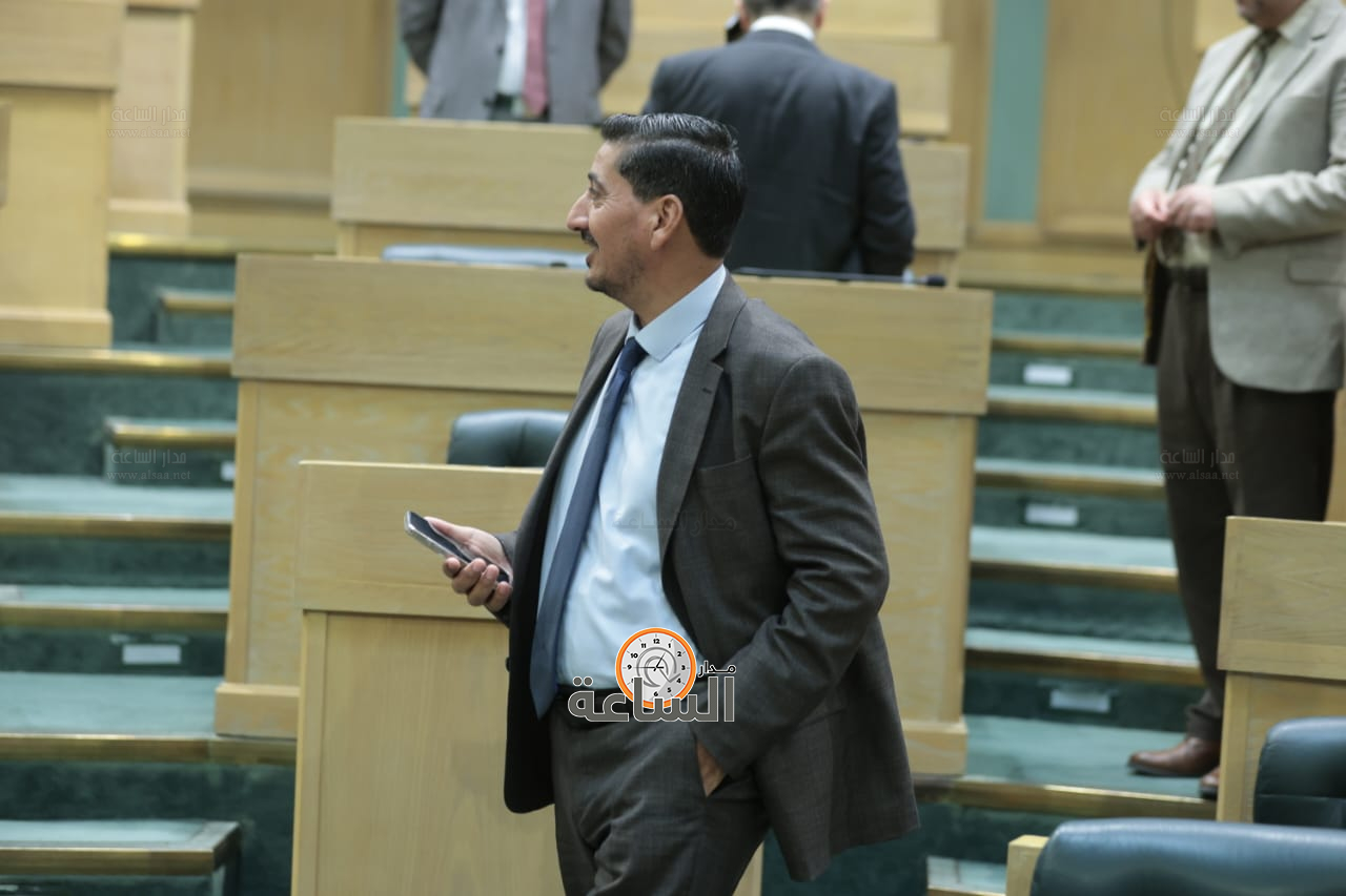 Madar Al-Saa Images 0.2486620796369967