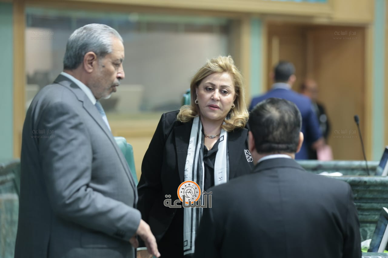 Madar Al-Saa Images 0.4506678829617219