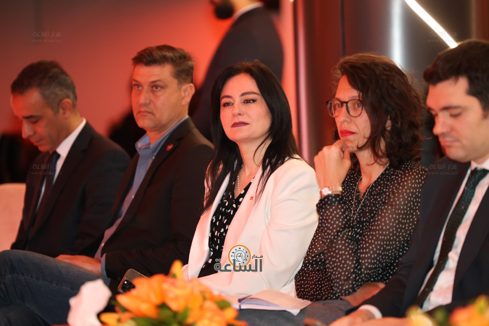 Madar Al-Saa Images 0.5862903243074415