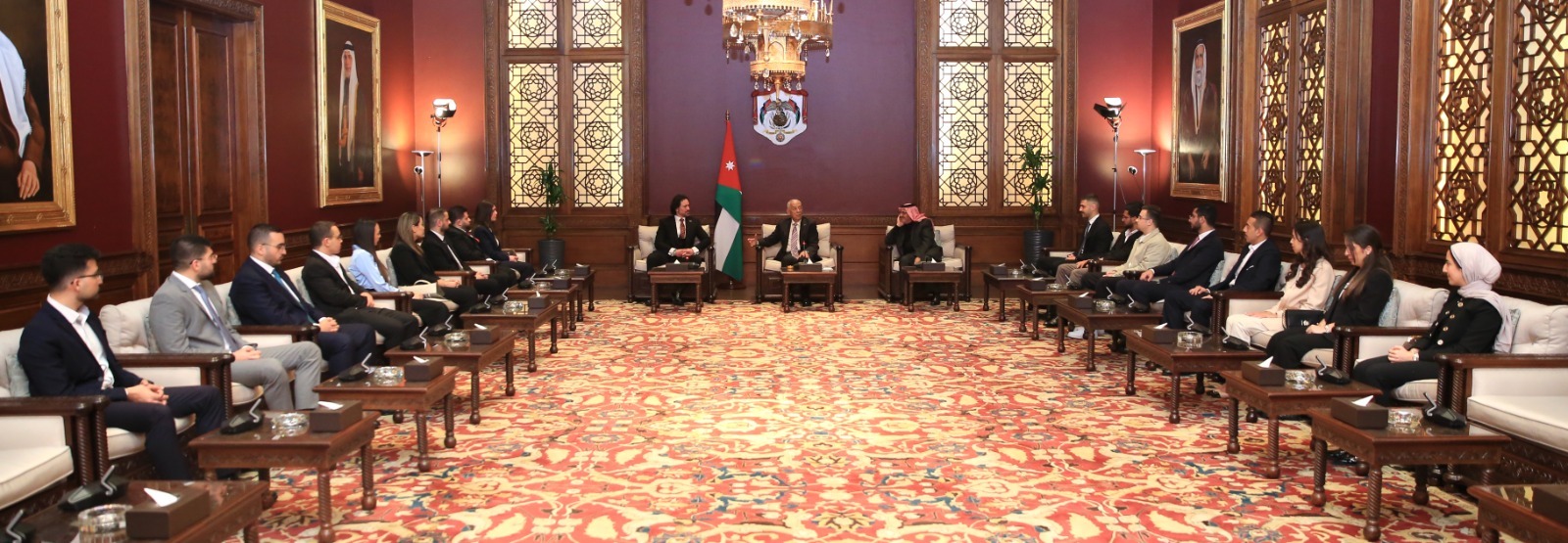 Madar Al-Saa Images 0.7537216716105697