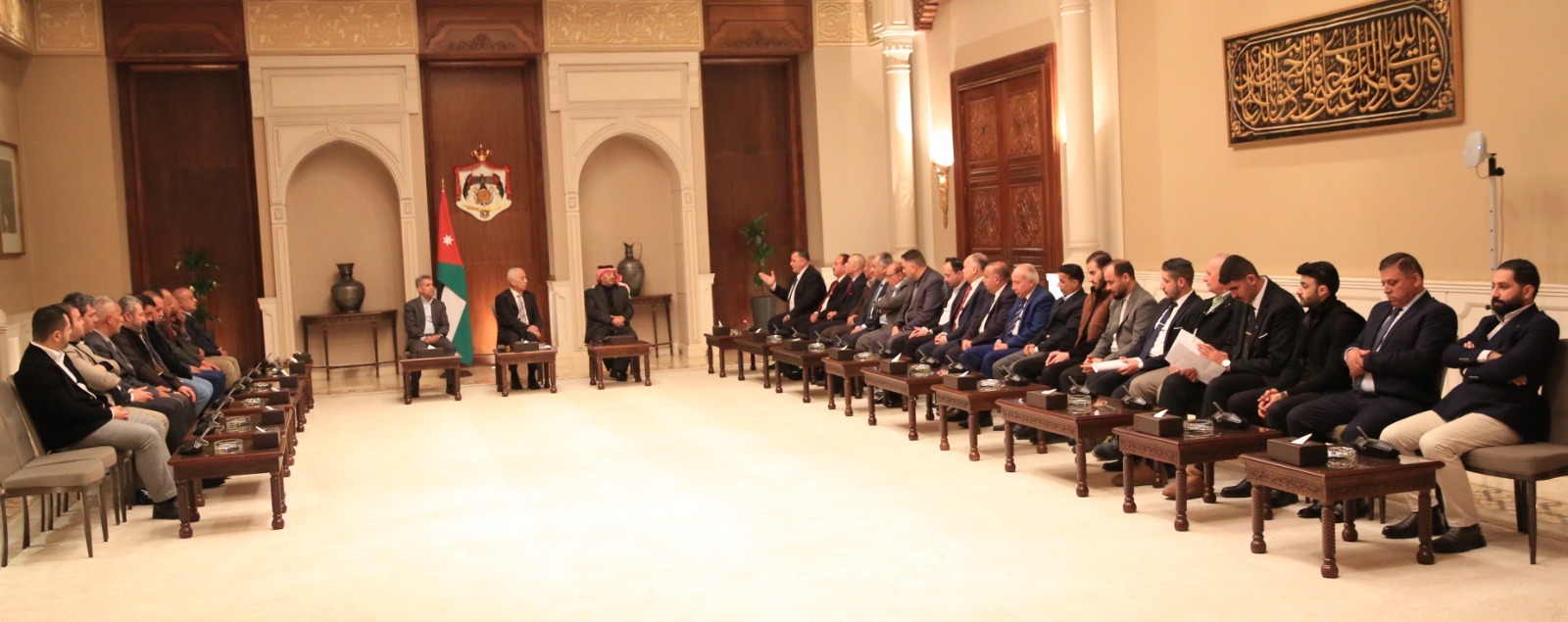 Madar Al-Saa Images 0.4164642661561