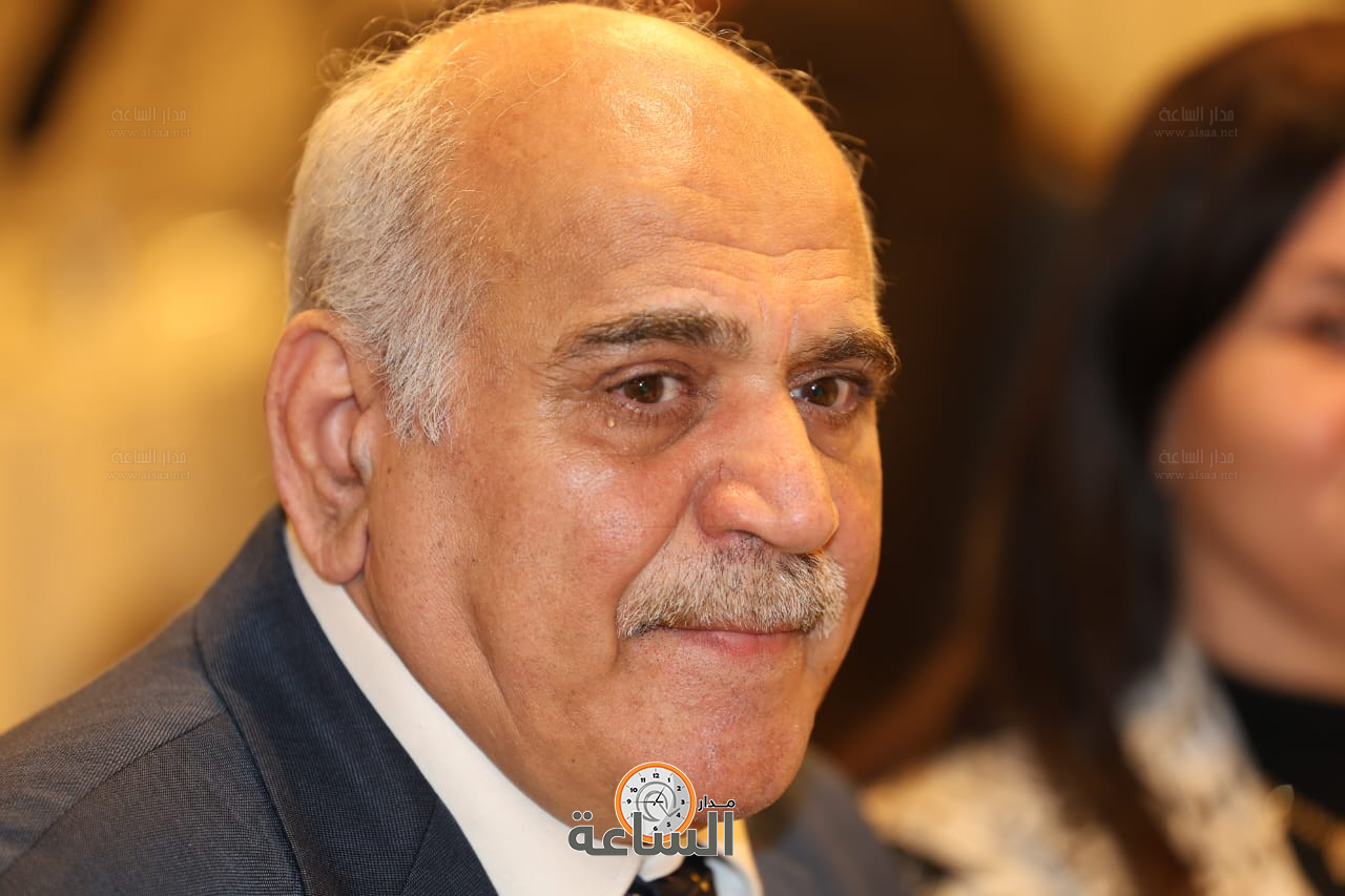 Madar Al-Saa Images 0.4190853100556349