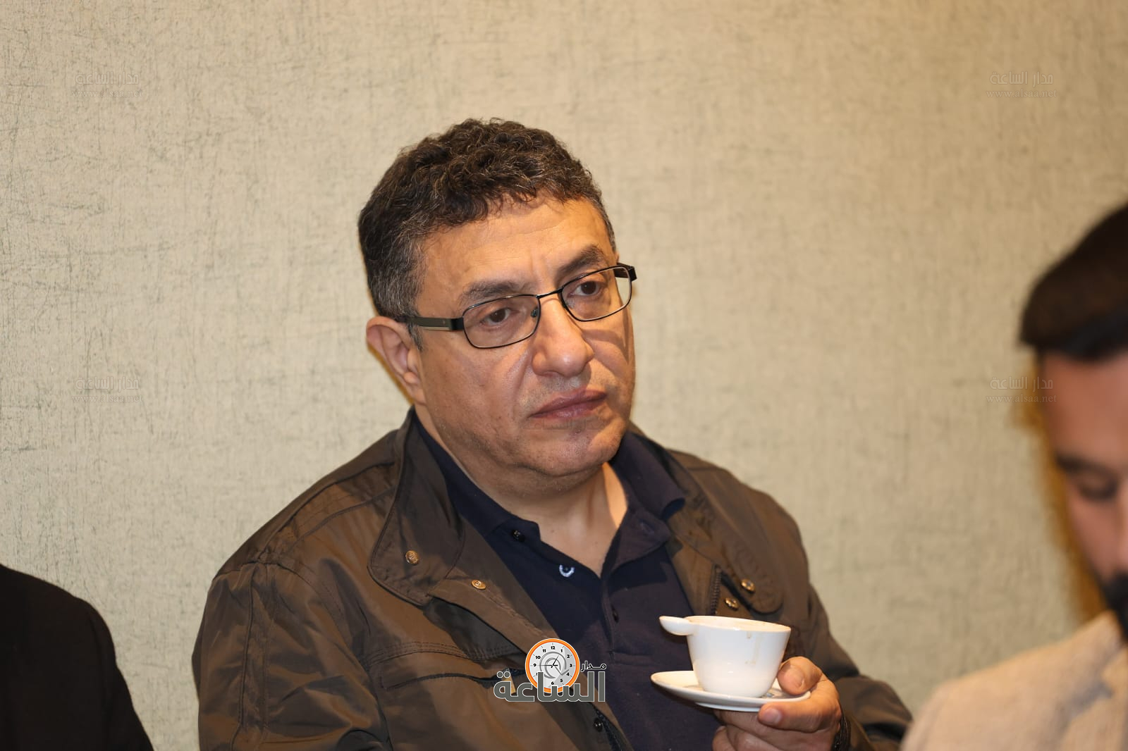 Madar Al-Saa Images 0.7639133882321973