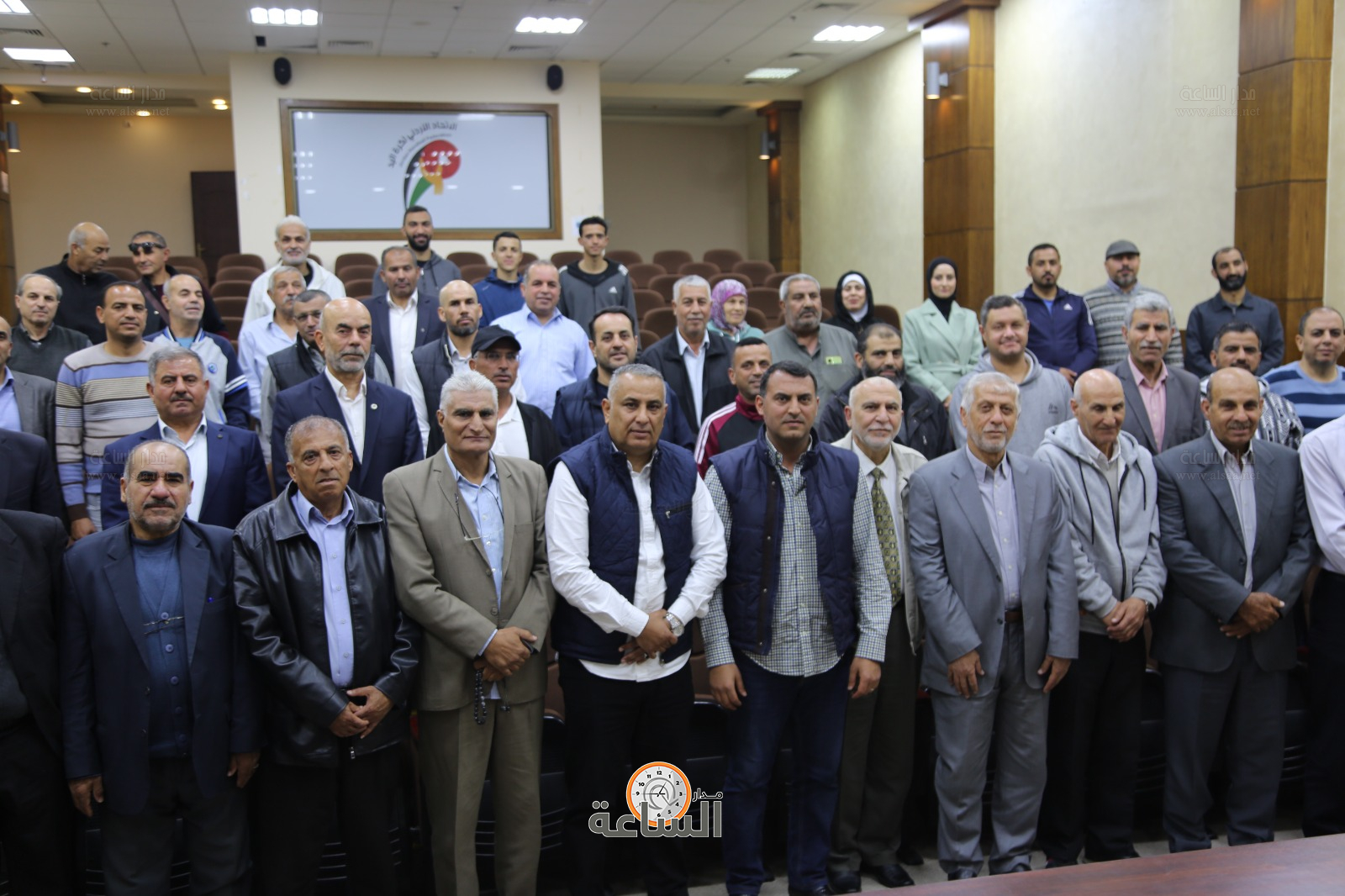 Madar Al-Saa Images 0.8253107132317623