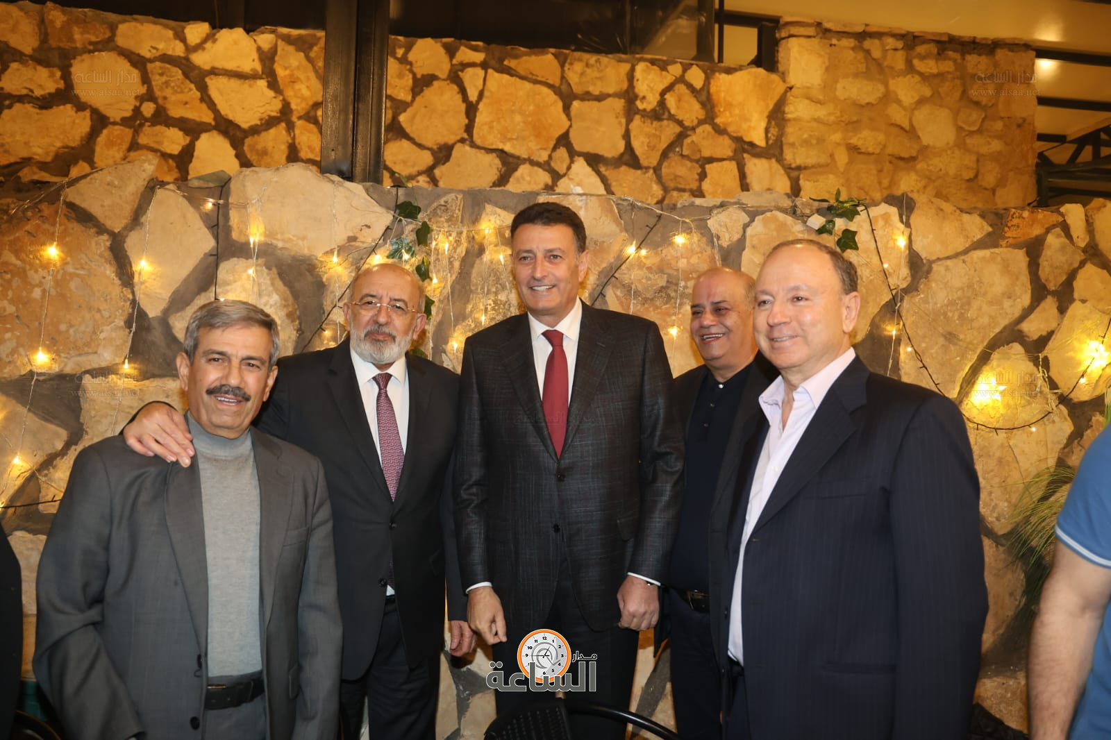 Madar Al-Saa Images 0.38636629910651066