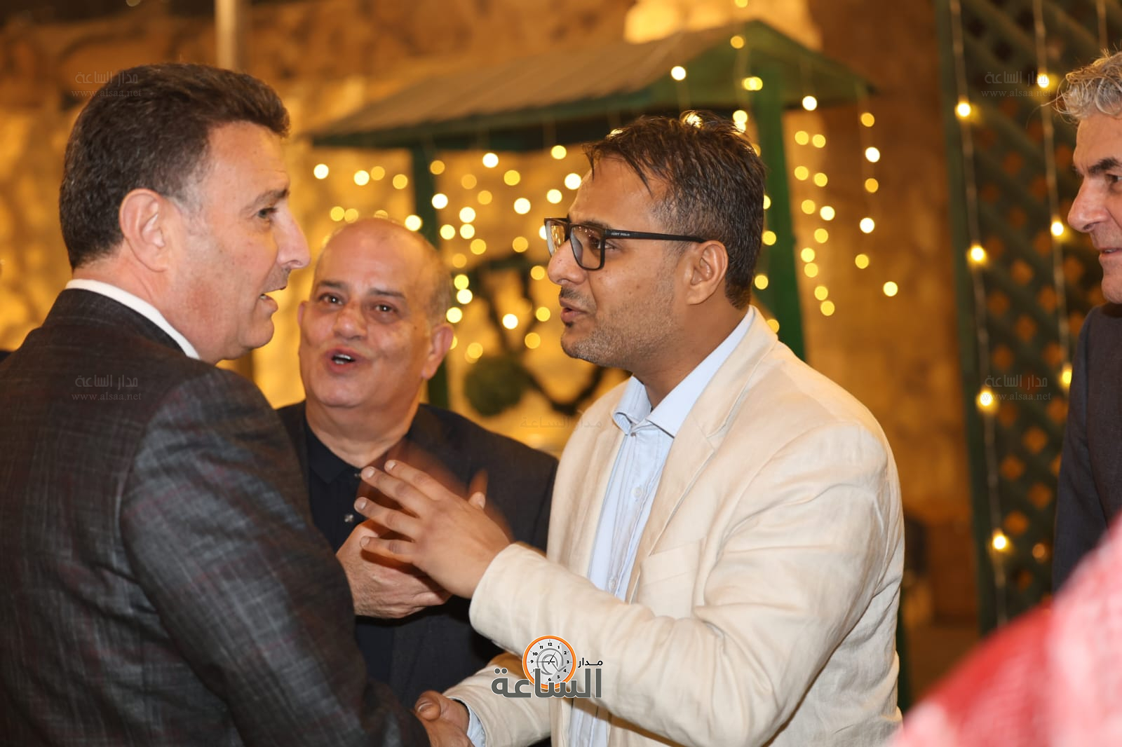 Madar Al-Saa Images 0.5212154030145328