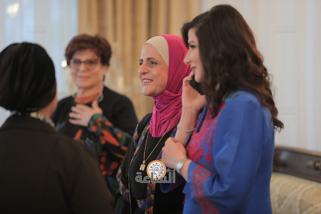 Madar Al-Saa Images 0.4487145875638807