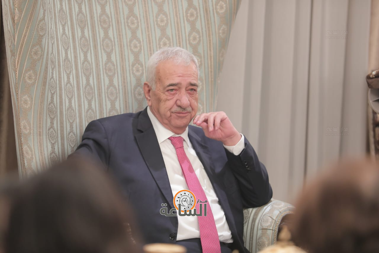 Madar Al-Saa Images 0.045413412697160815