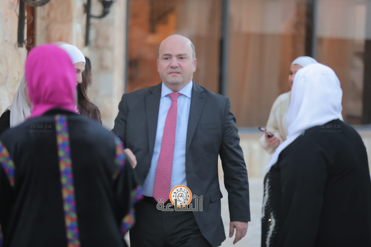 Madar Al-Saa Images 0.3333629786917933