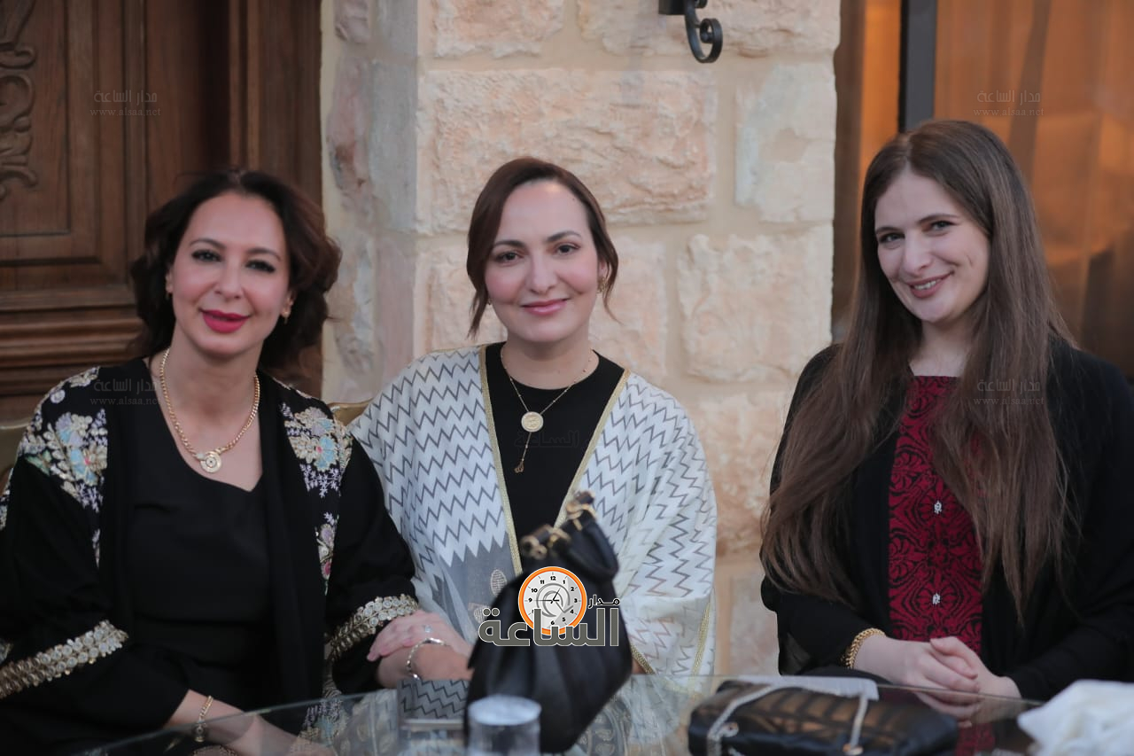 Madar Al-Saa Images 0.39464804081836746