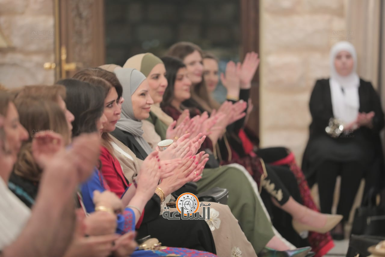 Madar Al-Saa Images 0.4239040269402301