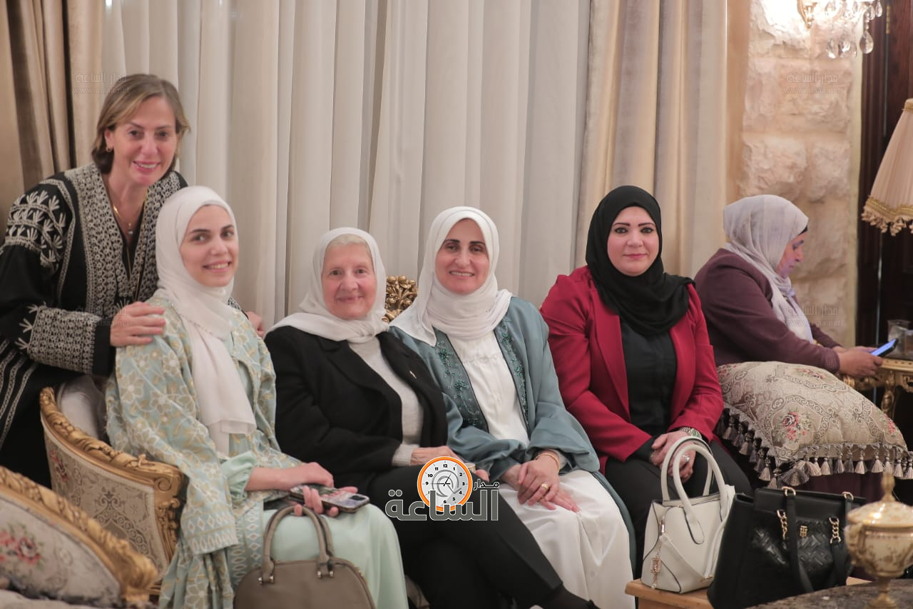 Madar Al-Saa Images 0.7715606926763092