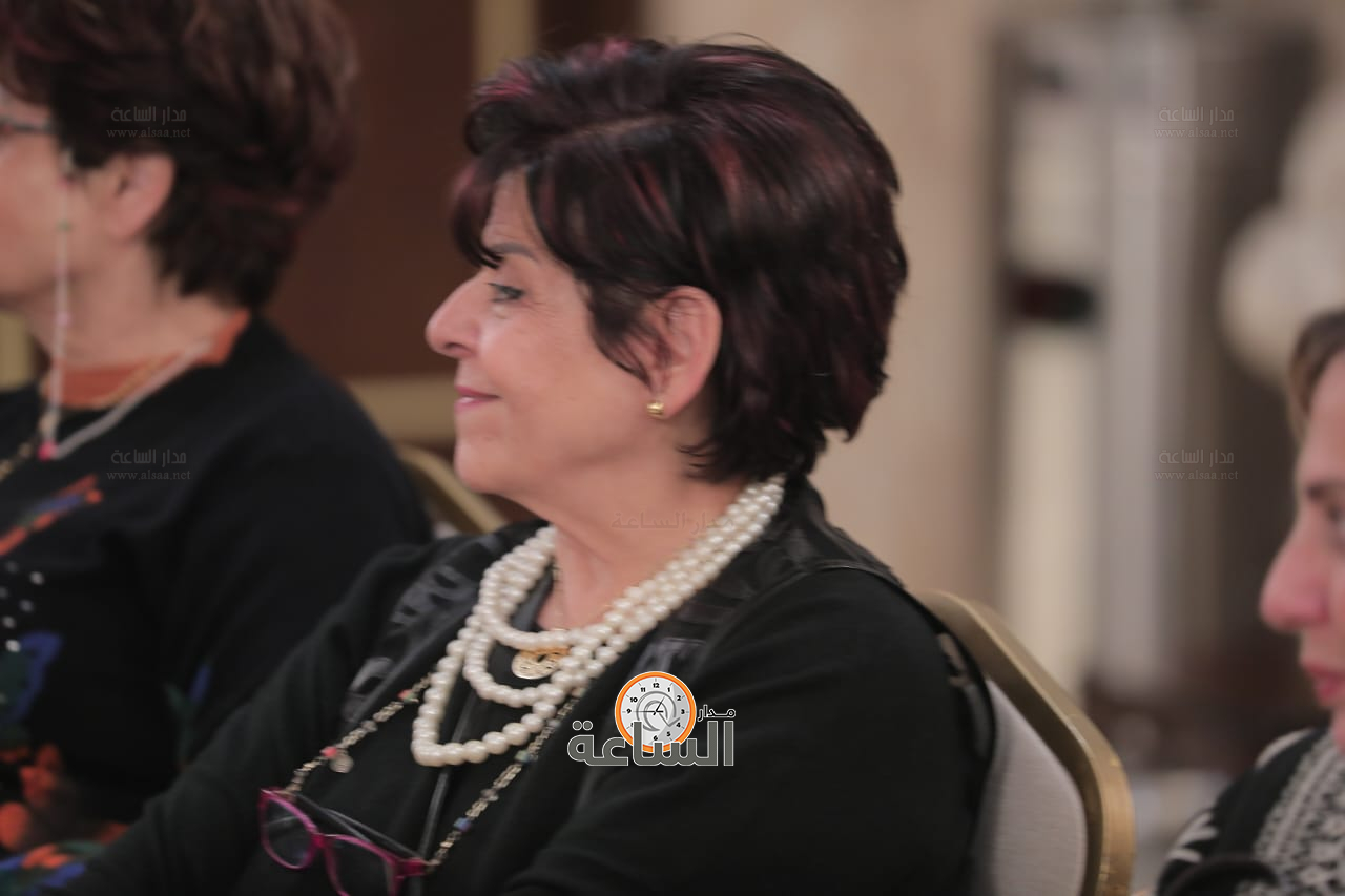 Madar Al-Saa Images 0.3637888893479633