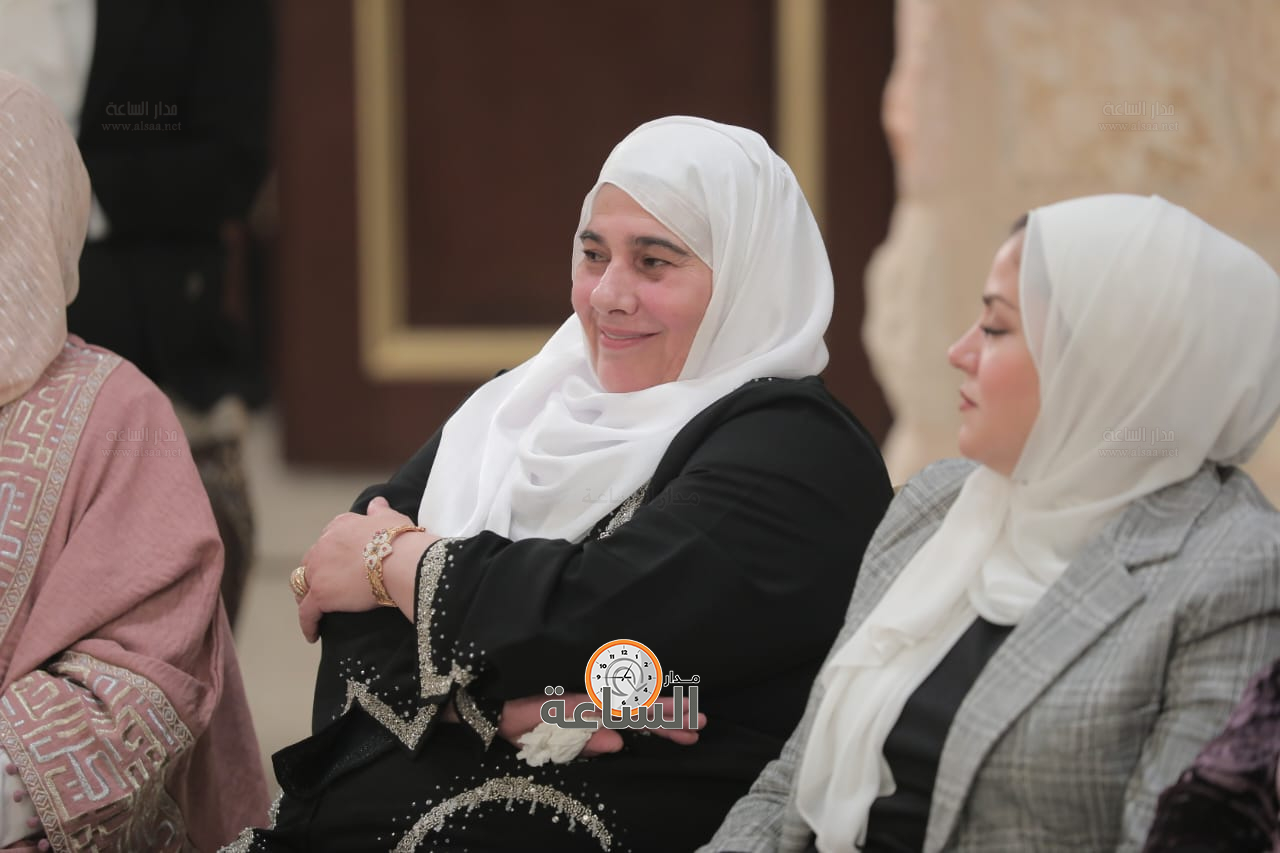 Madar Al-Saa Images 0.48989777707652427