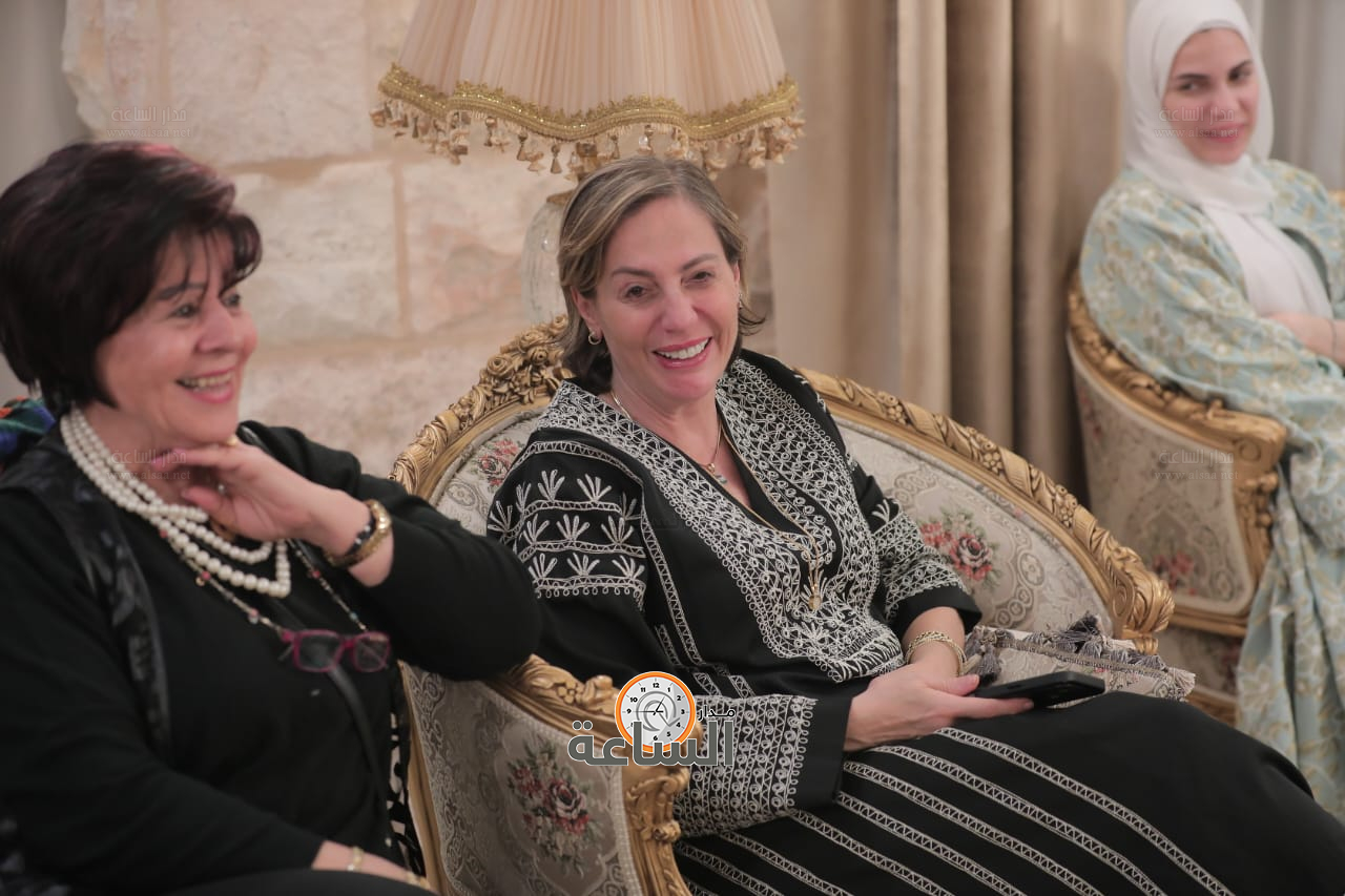 Madar Al-Saa Images 0.14165962186404246