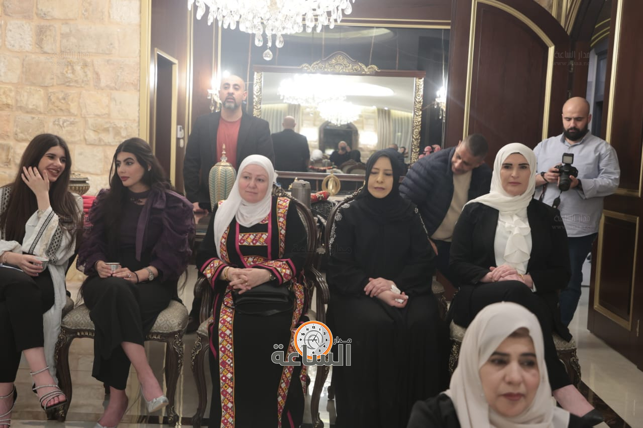 Madar Al-Saa Images 0.9012144179069776