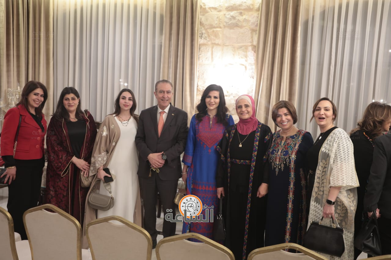 Madar Al-Saa Images 0.6999111283478465