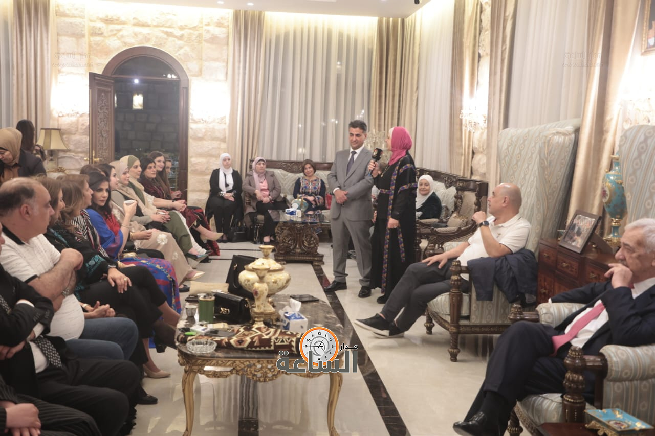 Madar Al-Saa Images 0.01602832227665396