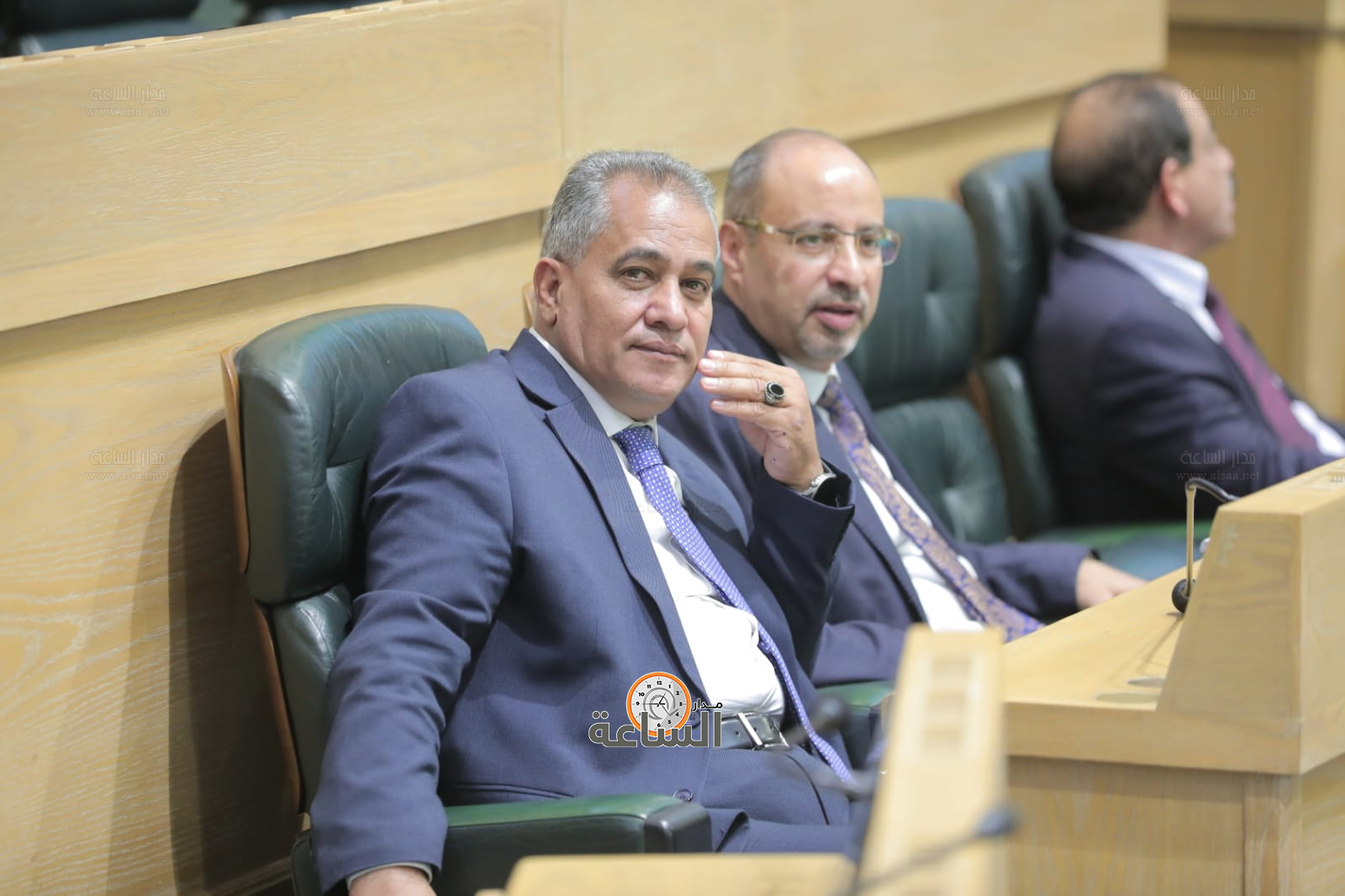 Madar Al-Saa Images 0.877426840925567