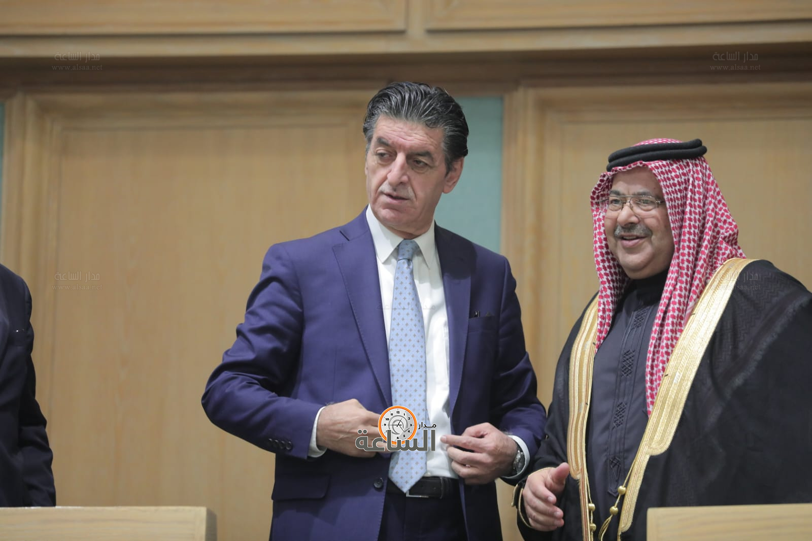 Madar Al-Saa Images 0.7500435921417798